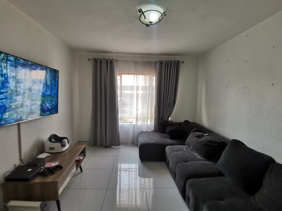 3 Bedroom Property for Sale in Helderwyk Gauteng