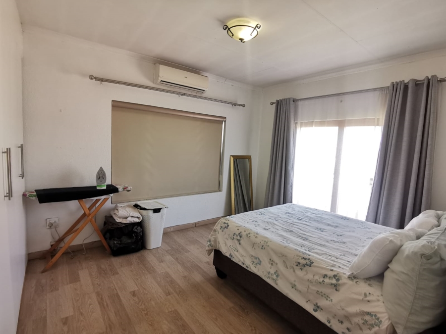 3 Bedroom Property for Sale in Helderwyk Gauteng