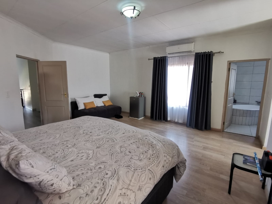3 Bedroom Property for Sale in Helderwyk Gauteng