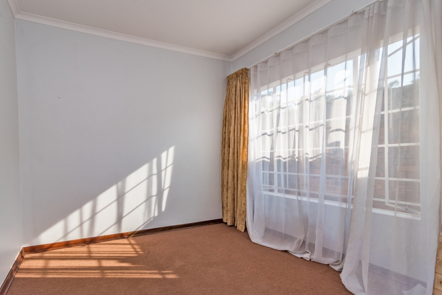 3 Bedroom Property for Sale in Hennopspark Gauteng