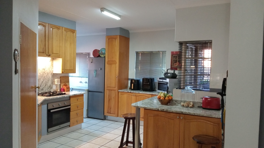3 Bedroom Property for Sale in Hennopspark Gauteng