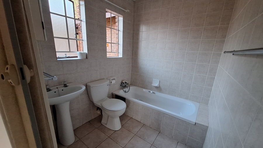 3 Bedroom Property for Sale in The Reeds Gauteng