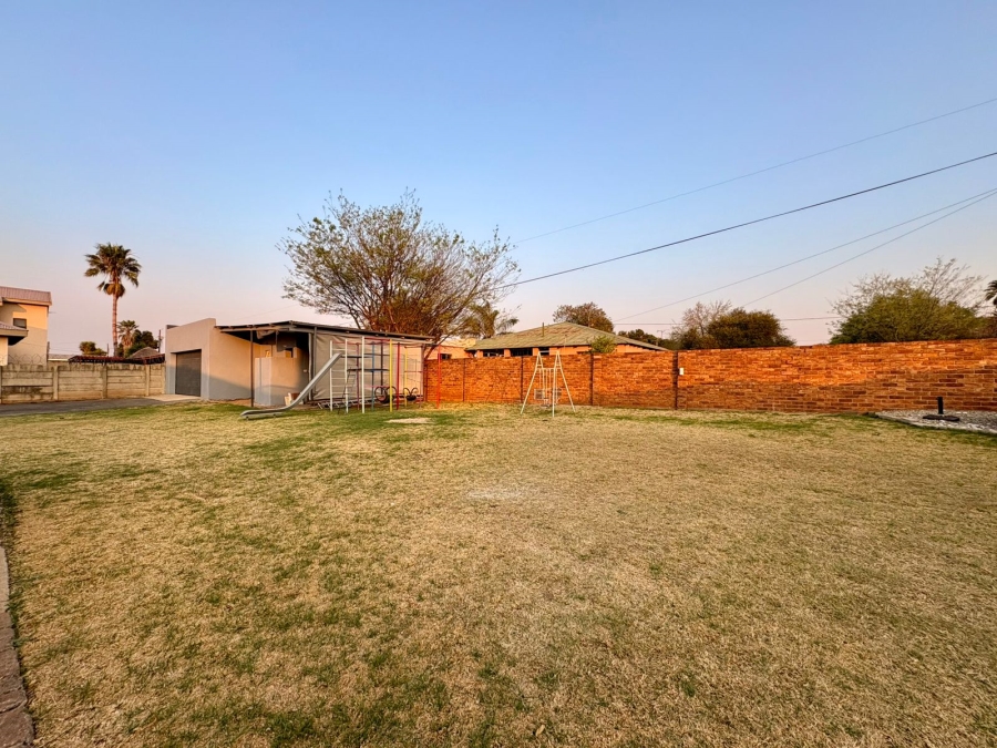 4 Bedroom Property for Sale in Brakpan Central Gauteng