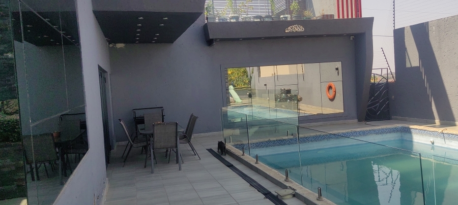 5 Bedroom Property for Sale in Winchester Hills Gauteng