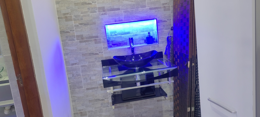 5 Bedroom Property for Sale in Winchester Hills Gauteng