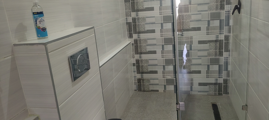 5 Bedroom Property for Sale in Winchester Hills Gauteng