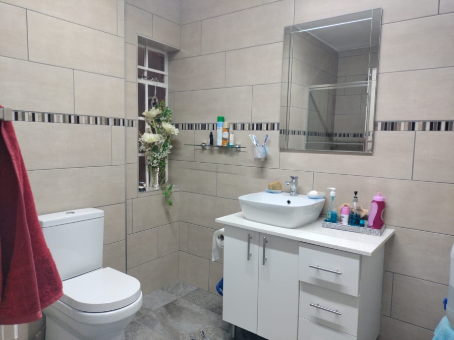 2 Bedroom Property for Sale in Sunair Park Gauteng