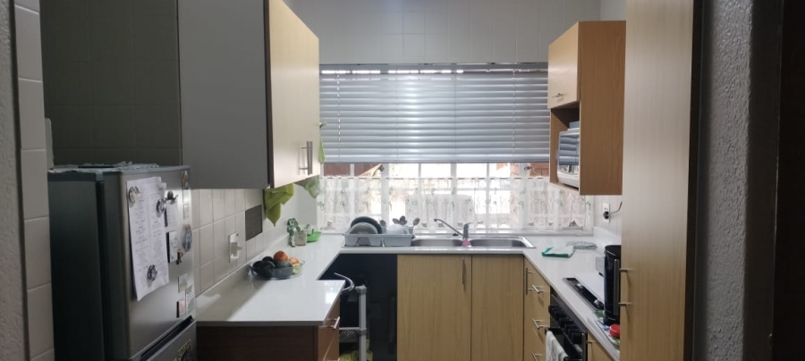 2 Bedroom Property for Sale in Sunair Park Gauteng