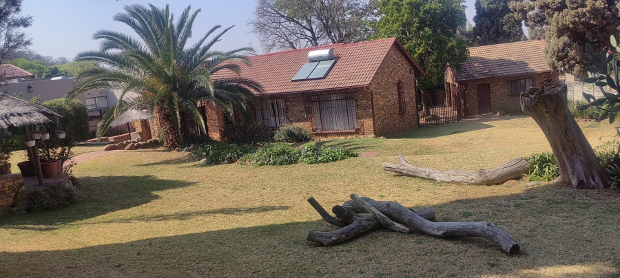 3 Bedroom Property for Sale in Mulbarton Gauteng
