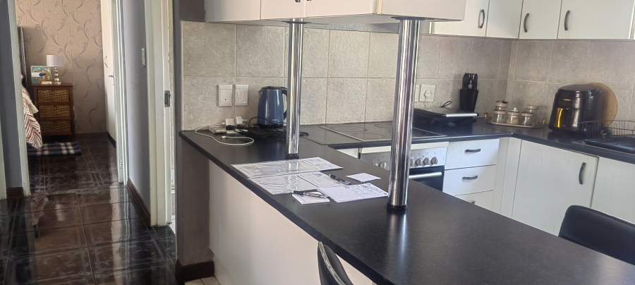 2 Bedroom Property for Sale in Liefde en Vrede Gauteng
