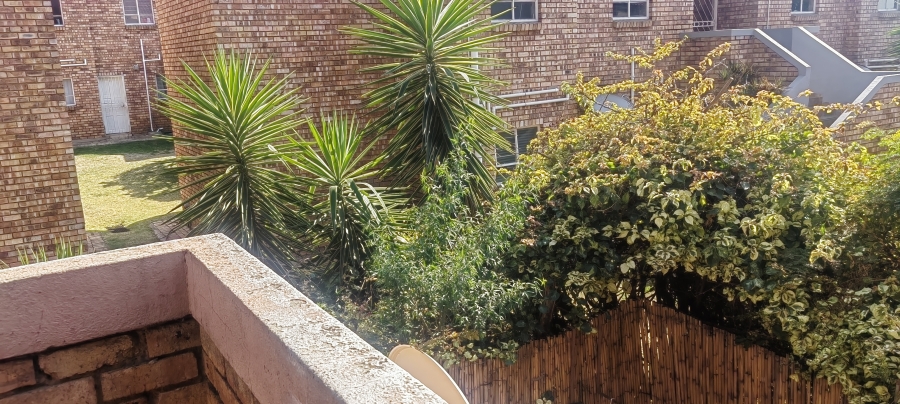 2 Bedroom Property for Sale in Liefde en Vrede Gauteng
