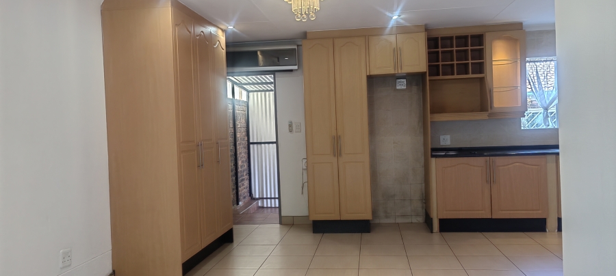 3 Bedroom Property for Sale in Liefde en Vrede Gauteng