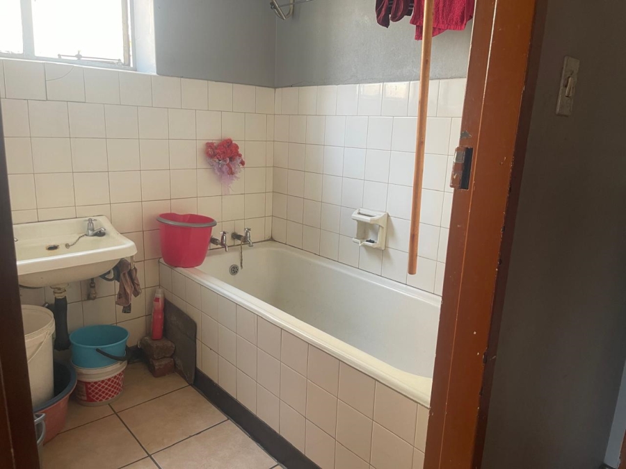 5 Bedroom Property for Sale in Sunnyside Gauteng