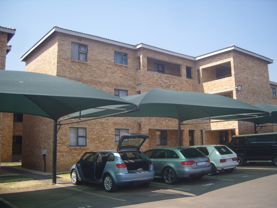 2 Bedroom Property for Sale in Albertsdal Gauteng