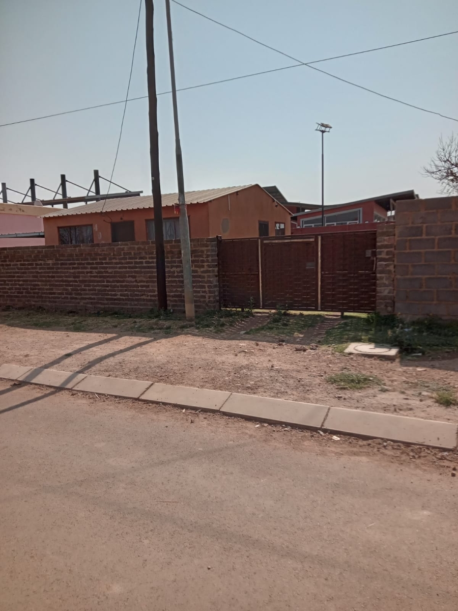 2 Bedroom Property for Sale in Orange Farm Gauteng