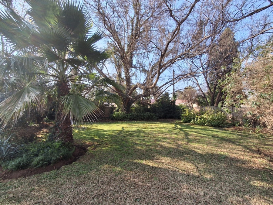 10 Bedroom Property for Sale in Three Rivers Gauteng