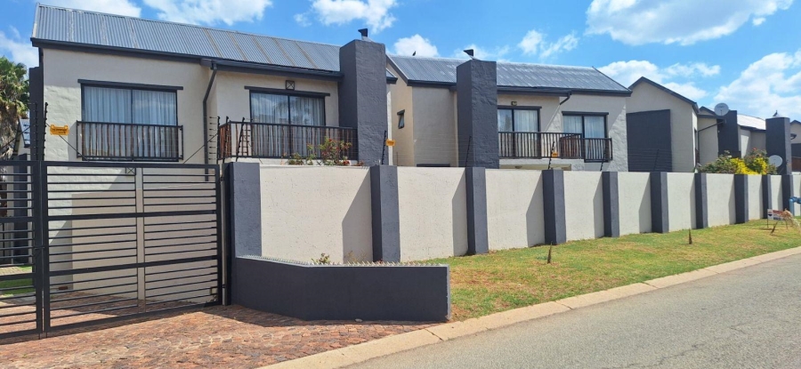 3 Bedroom Property for Sale in Terenure Gauteng