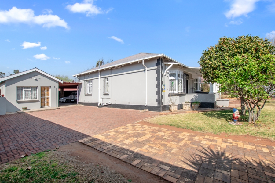 3 Bedroom Property for Sale in Brakpan Central Gauteng