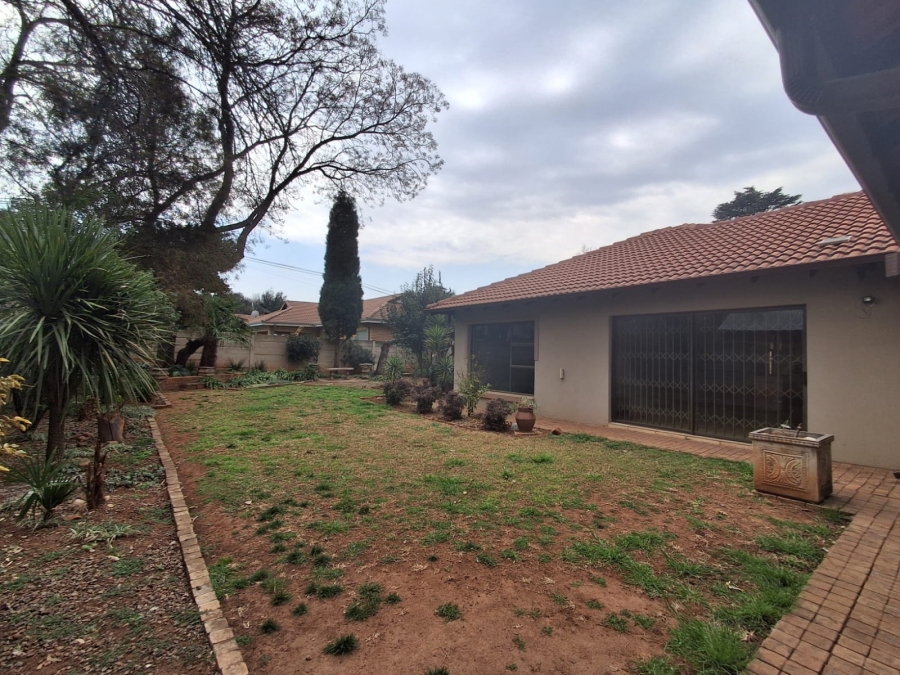 4 Bedroom Property for Sale in Three Rivers Gauteng