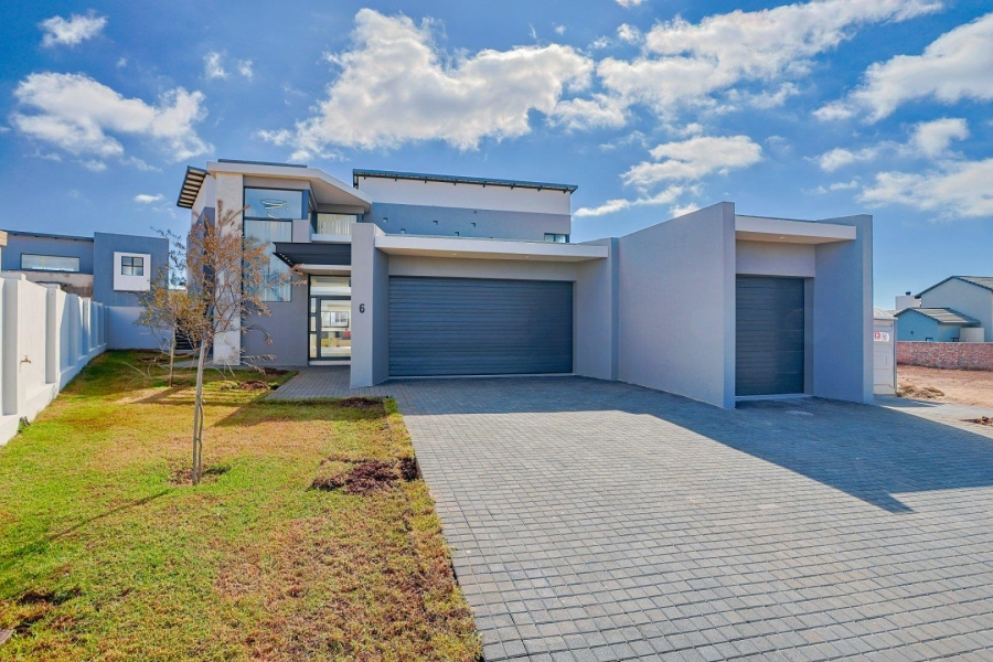 4 Bedroom Property for Sale in Midstream Heights Gauteng