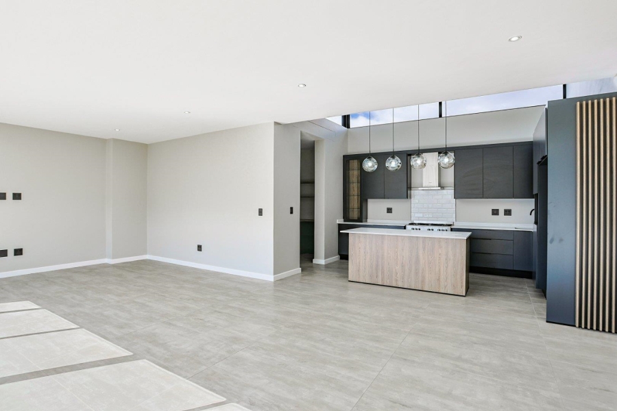 4 Bedroom Property for Sale in Midstream Heights Gauteng