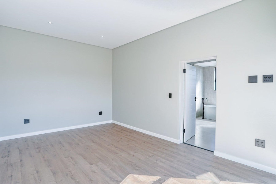 4 Bedroom Property for Sale in Midstream Heights Gauteng