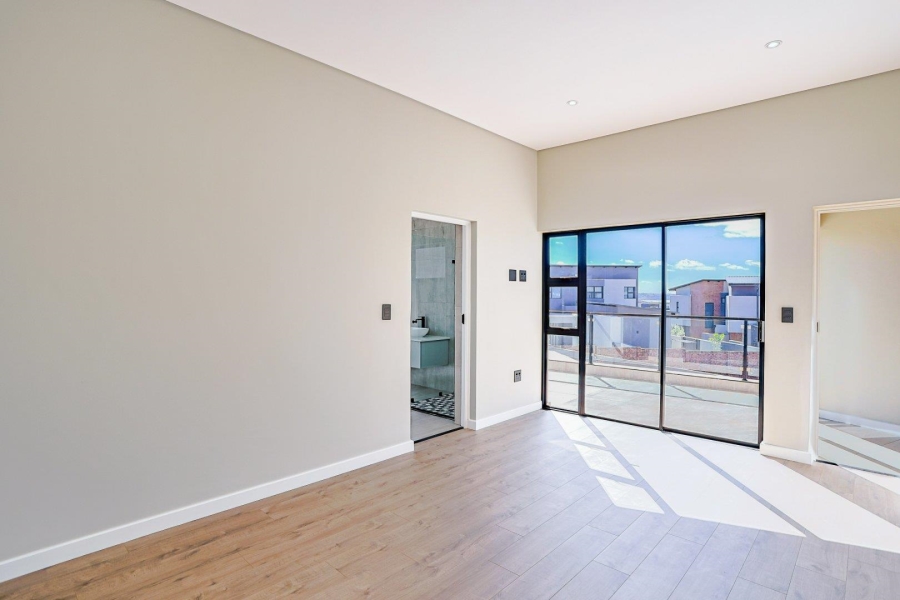 4 Bedroom Property for Sale in Midstream Heights Gauteng