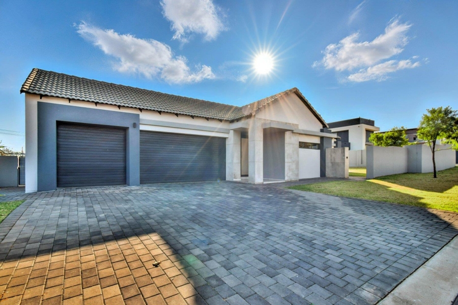 4 Bedroom Property for Sale in Midstream Estate Gauteng