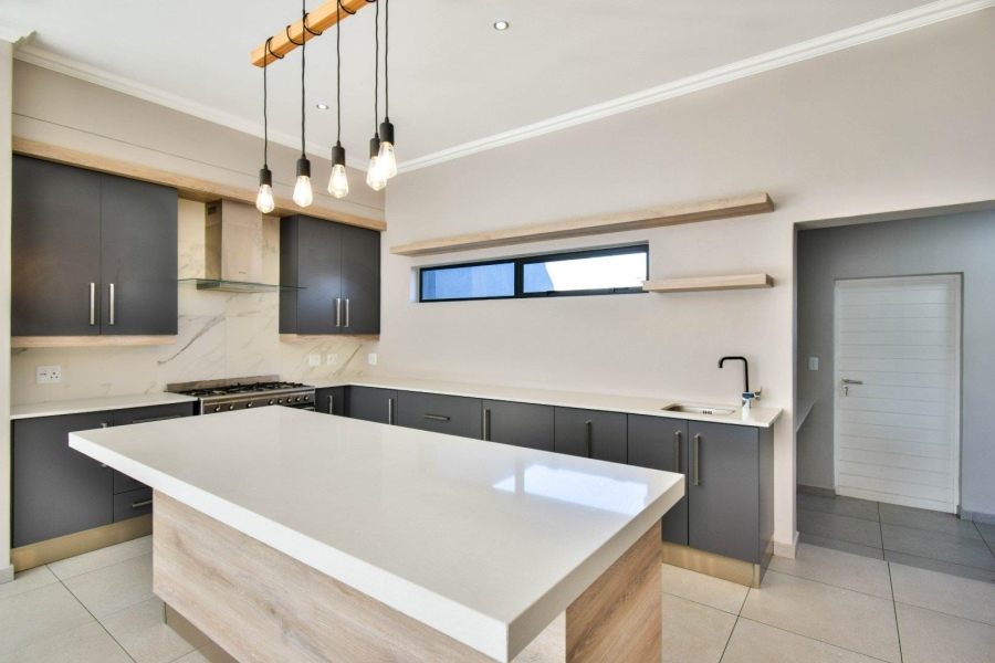 4 Bedroom Property for Sale in Midstream Estate Gauteng