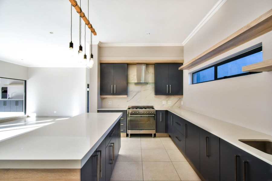 4 Bedroom Property for Sale in Midstream Estate Gauteng