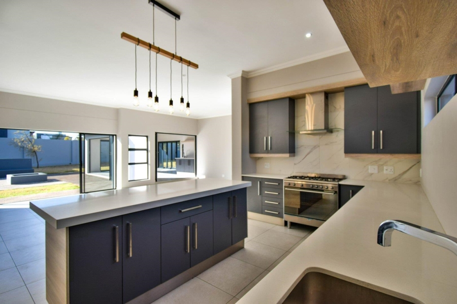 4 Bedroom Property for Sale in Midstream Estate Gauteng