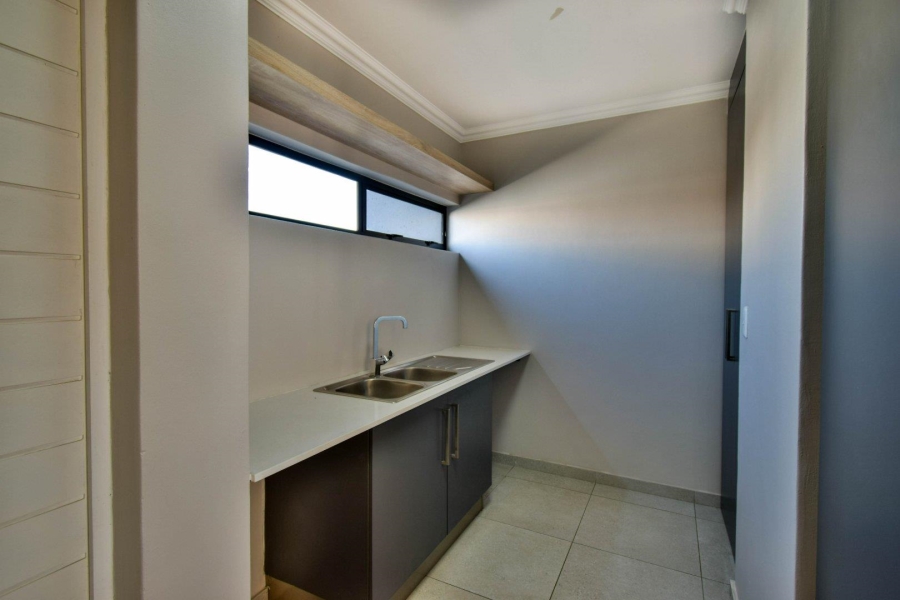 4 Bedroom Property for Sale in Midstream Estate Gauteng