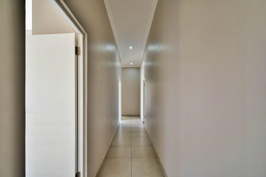 4 Bedroom Property for Sale in Midstream Estate Gauteng