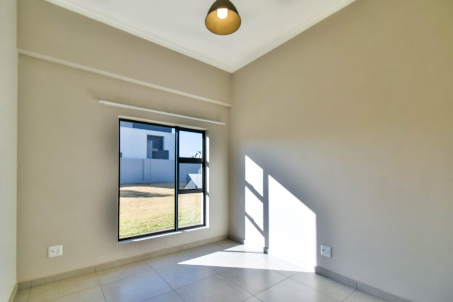 4 Bedroom Property for Sale in Midstream Estate Gauteng