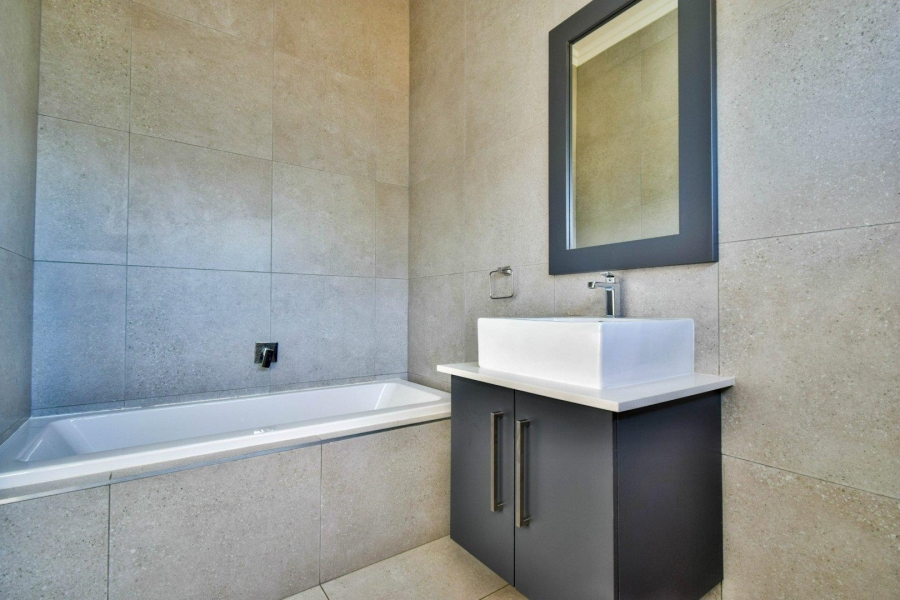 4 Bedroom Property for Sale in Midstream Estate Gauteng