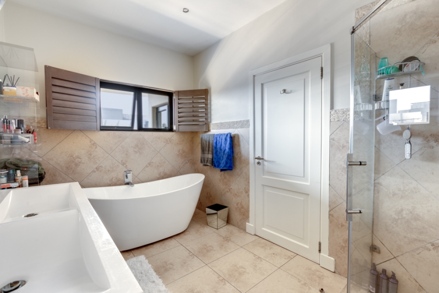 4 Bedroom Property for Sale in Morningside Gauteng