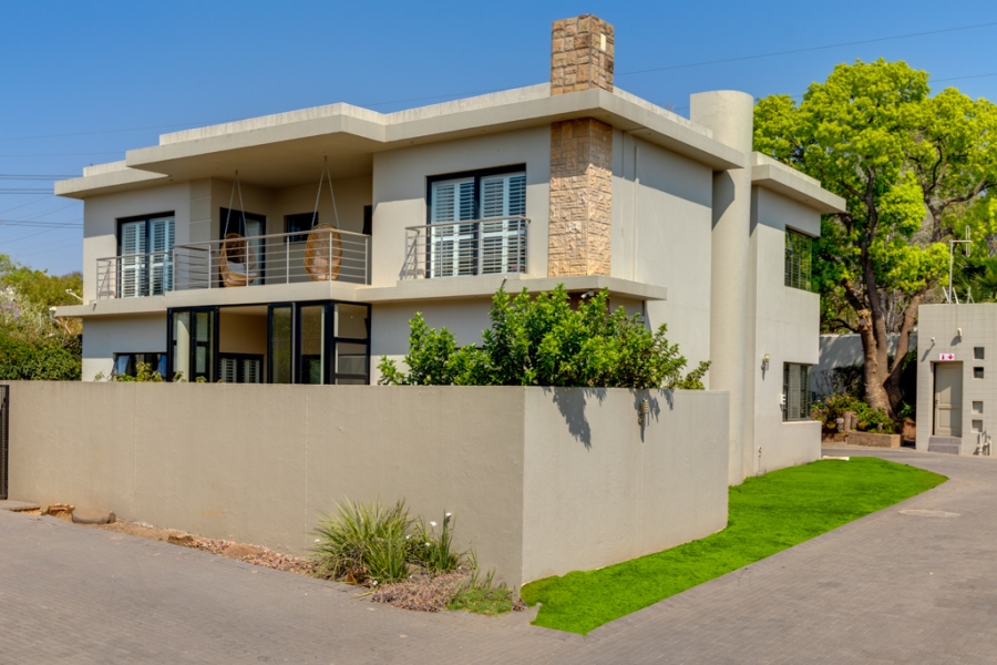 4 Bedroom Property for Sale in Morningside Gauteng