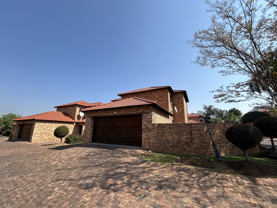 To Let 3 Bedroom Property for Rent in Kyalami Hills Gauteng