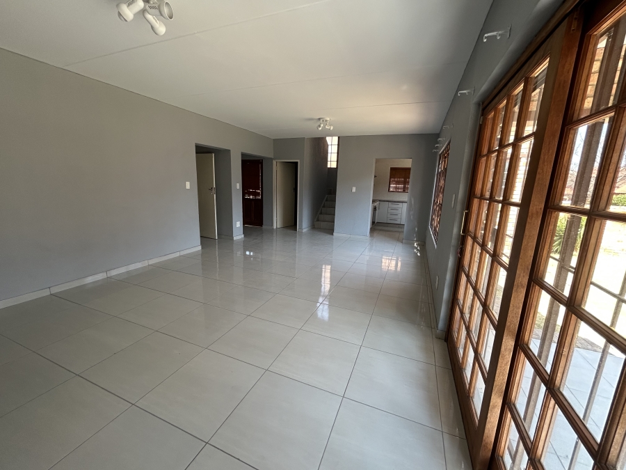 To Let 3 Bedroom Property for Rent in Kyalami Hills Gauteng