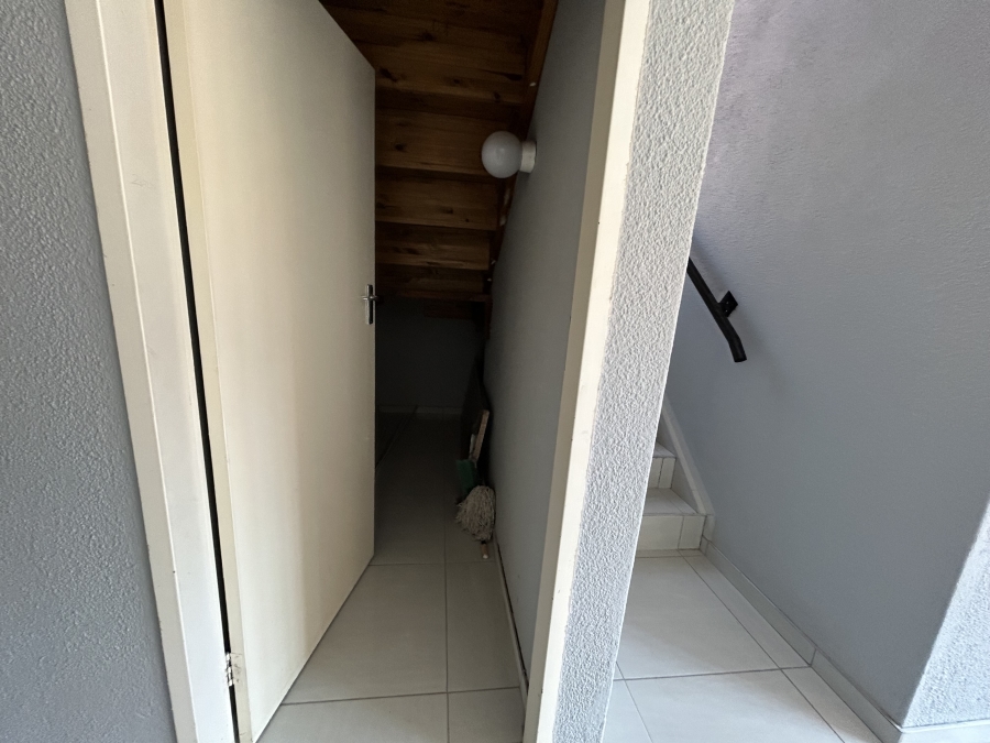 To Let 3 Bedroom Property for Rent in Kyalami Hills Gauteng