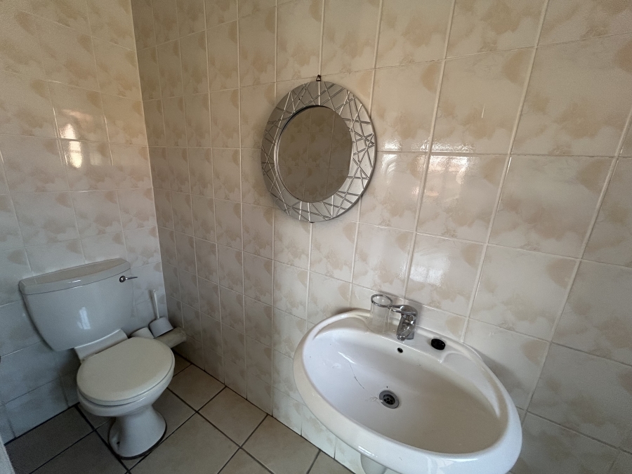 To Let 3 Bedroom Property for Rent in Kyalami Hills Gauteng