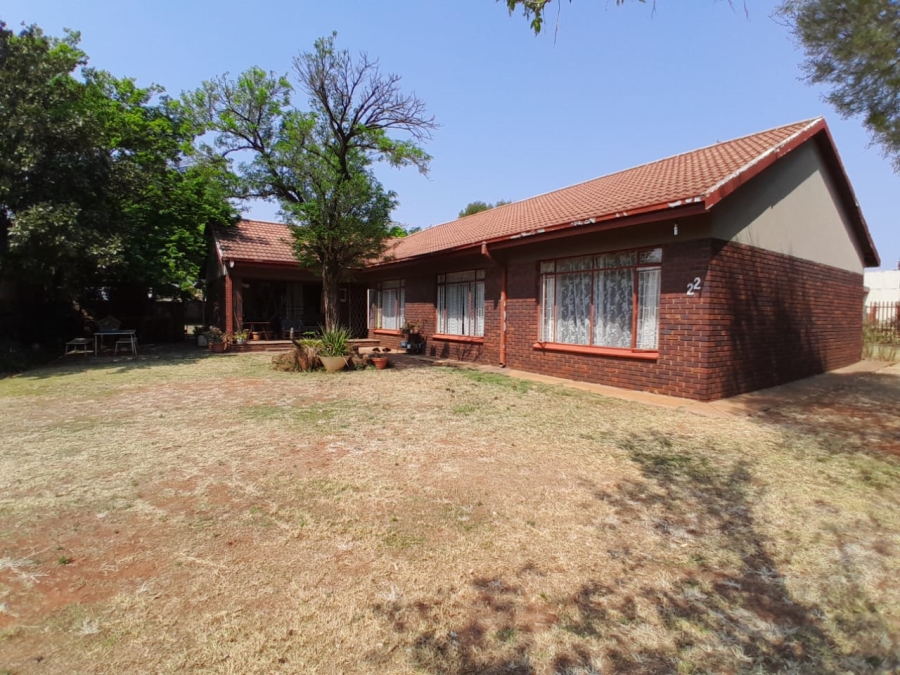 3 Bedroom Property for Sale in Carletonville Central Gauteng