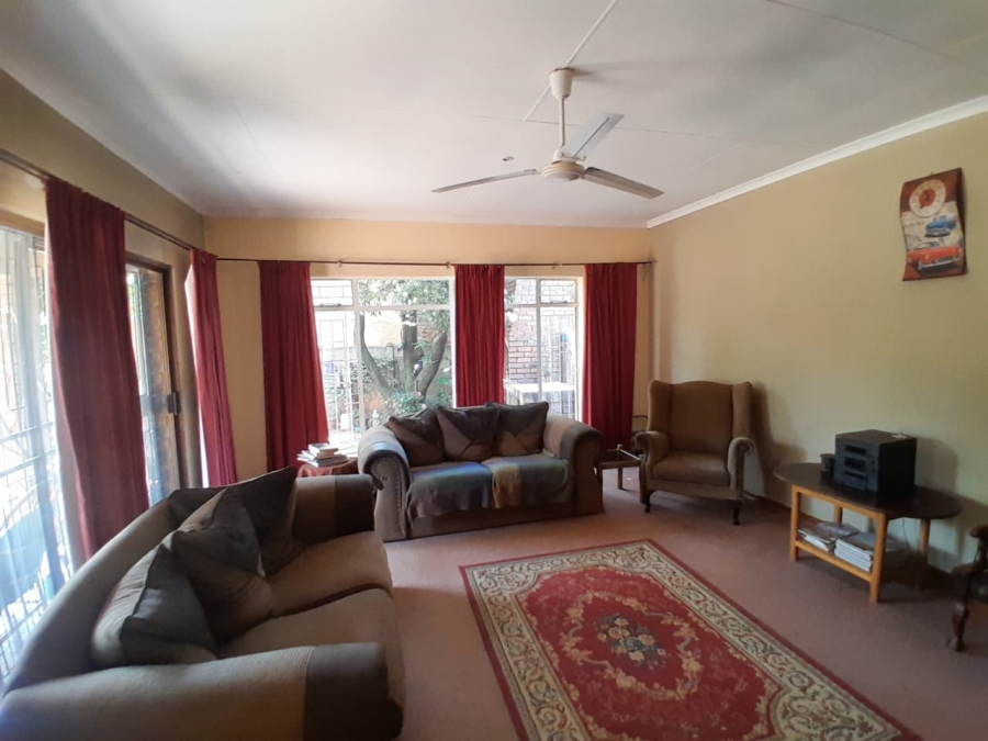 3 Bedroom Property for Sale in Carletonville Central Gauteng