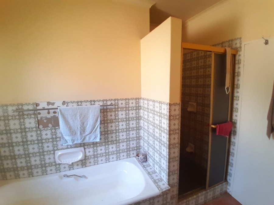 3 Bedroom Property for Sale in Carletonville Central Gauteng