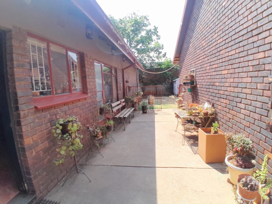 3 Bedroom Property for Sale in Carletonville Central Gauteng