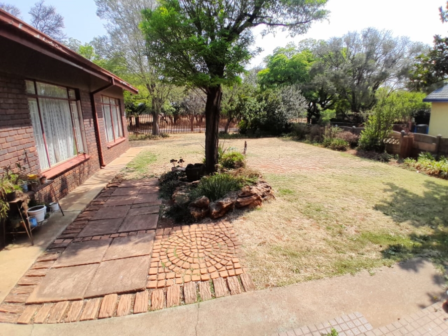 3 Bedroom Property for Sale in Carletonville Central Gauteng