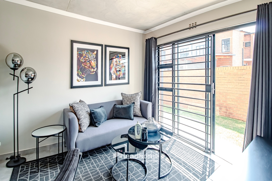 2 Bedroom Property for Sale in Sinoville Gauteng