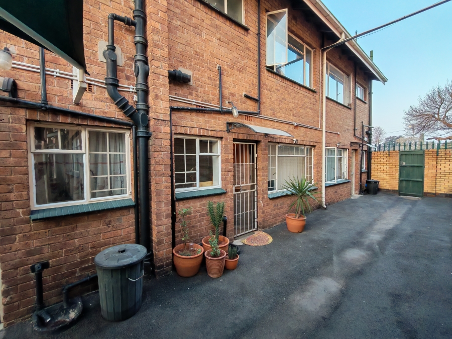 2 Bedroom Property for Sale in Rhodesfield Gauteng