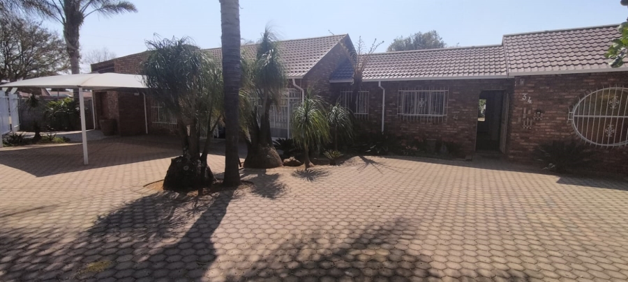 3 Bedroom Property for Sale in Randpoort Gauteng