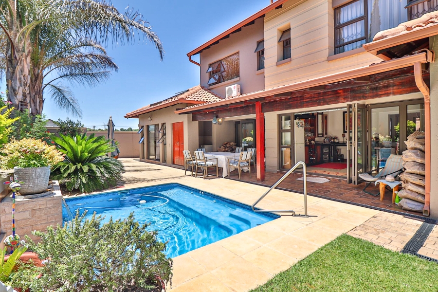 4 Bedroom Property for Sale in Rietvlei Ridge Country Estate Gauteng